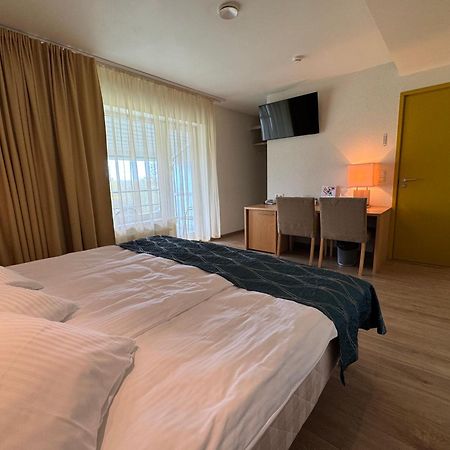 Fra Mare Thalasso Spa ฮัปซาลู ภายนอก รูปภาพ