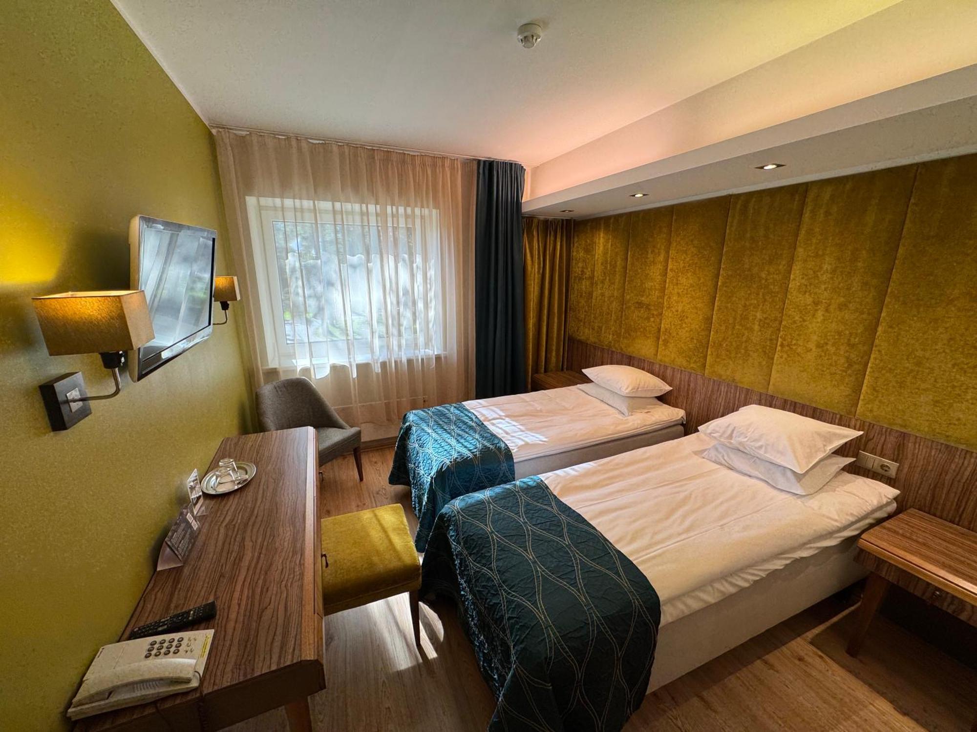 Fra Mare Thalasso Spa ฮัปซาลู ภายนอก รูปภาพ